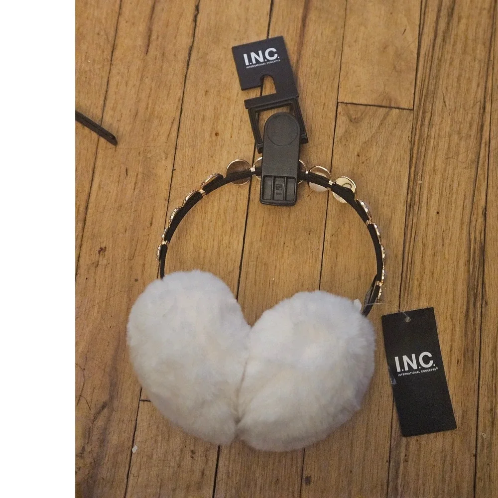 INC International Concepts Womens White Faux Fur Pearl Earmuffs One‎ Size